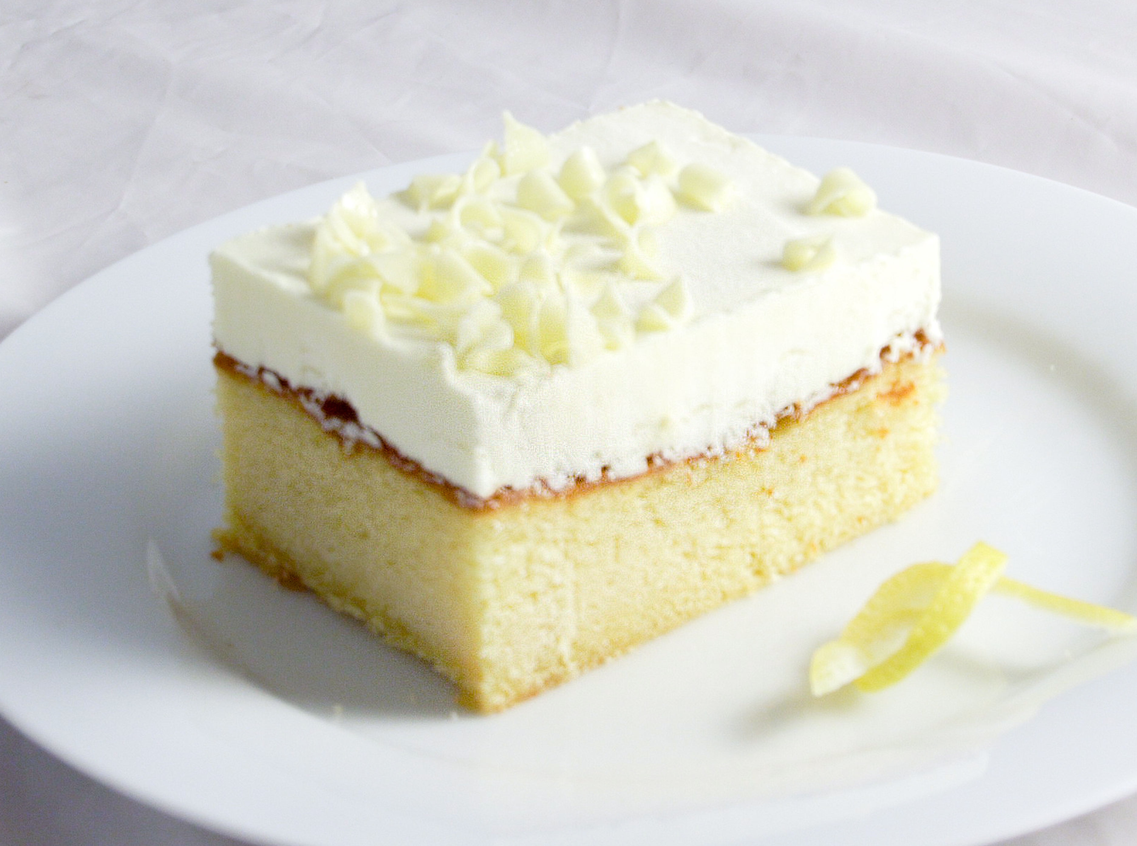 Lemon Cream Tray Bake 21’s Coolhull Farm